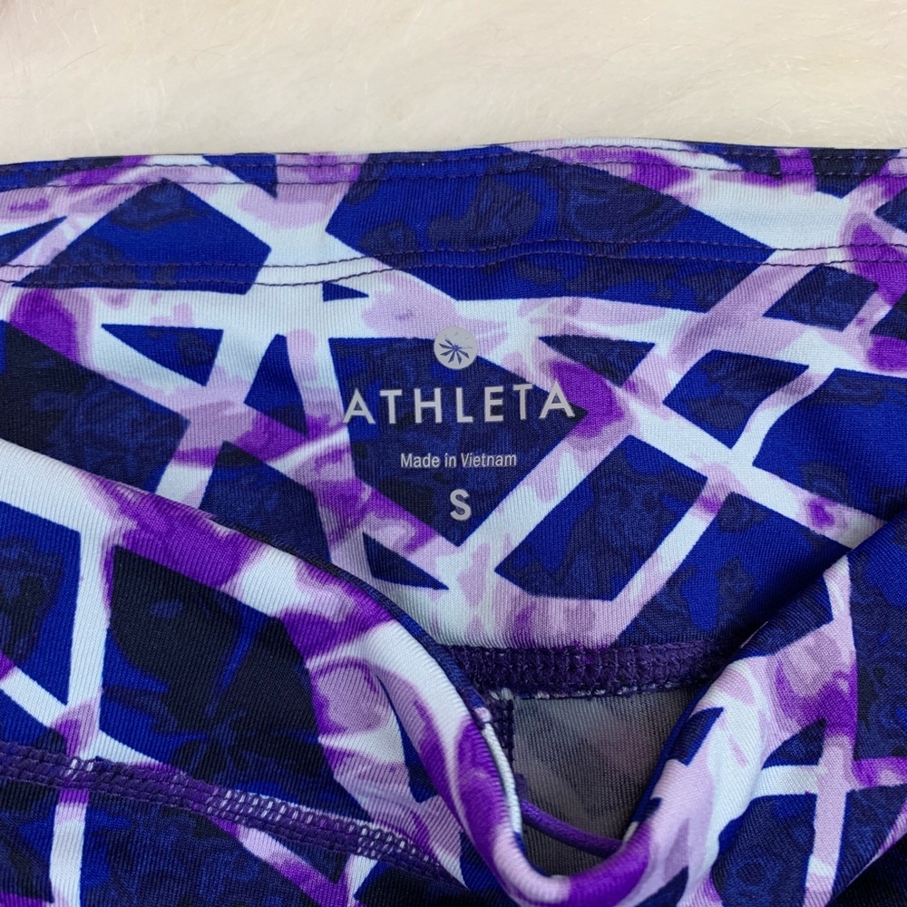 Athleta electric geo sonar crops - Picture 4 of 7